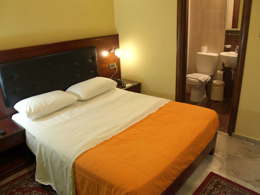 Hotel Filoxenia Hriszí Aktí Haniá Kültér fotó